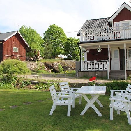 Hedesunda Bed & Breakfast Buitenkant foto