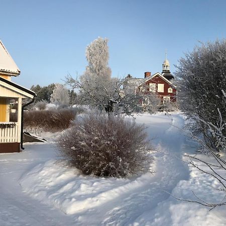 Hedesunda Bed & Breakfast Buitenkant foto